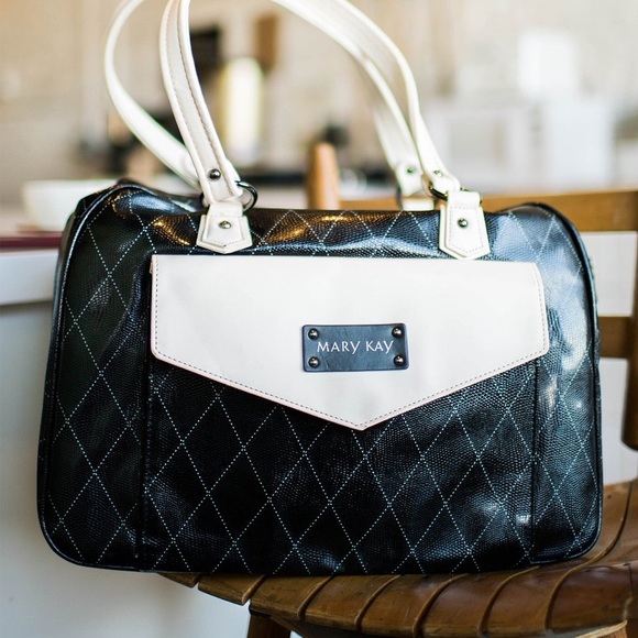 Mary Kay Travel Bag - Picture 1 of 2